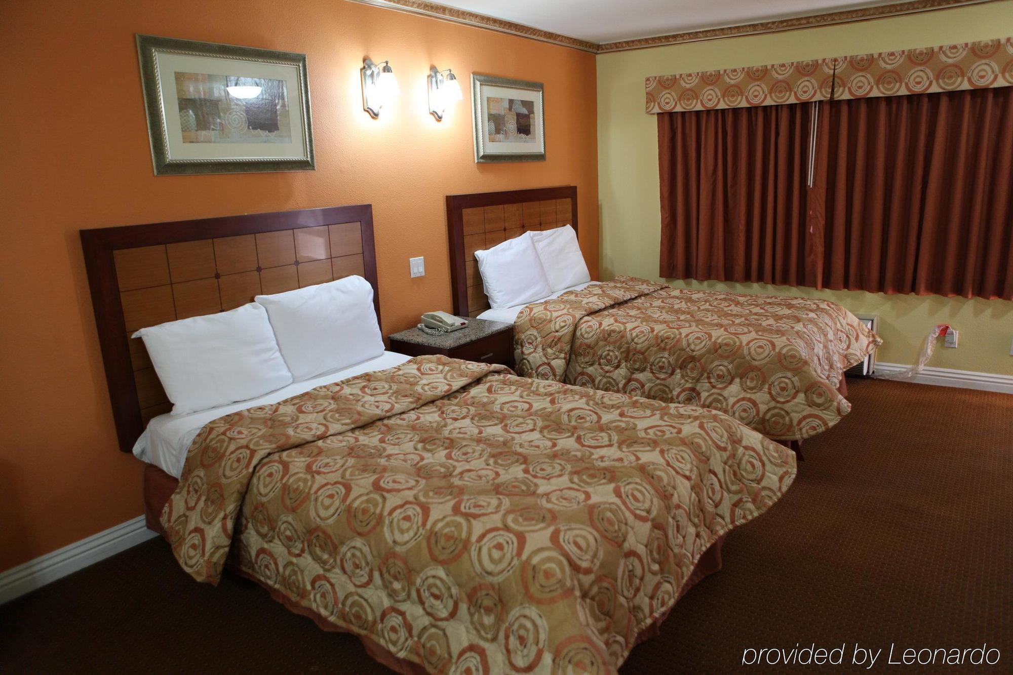 Glen Capri Inn And Suites - Burbank Universal Glendale Esterno foto